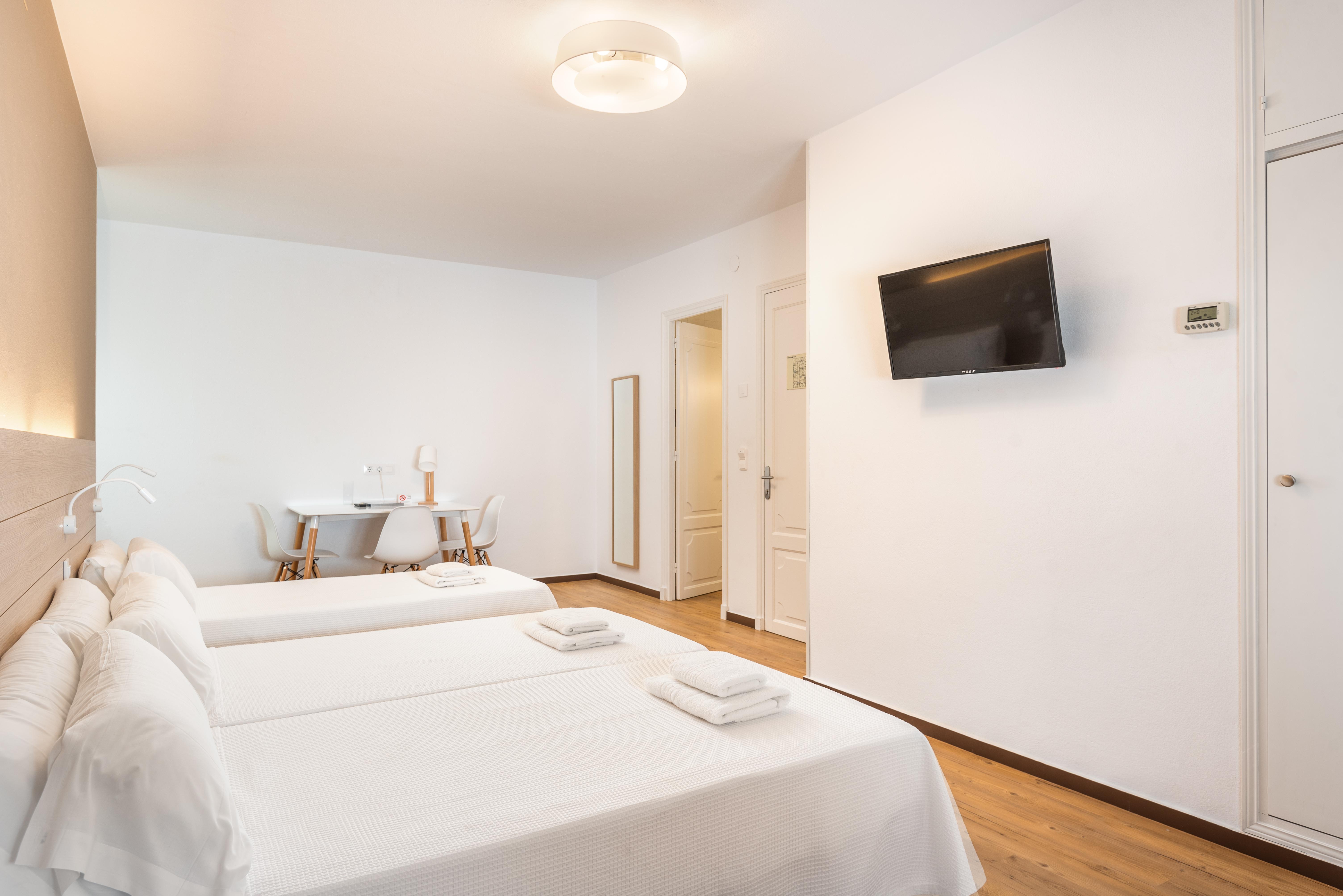 Hostal Jume - Urban Rooms Mahón Dış mekan fotoğraf